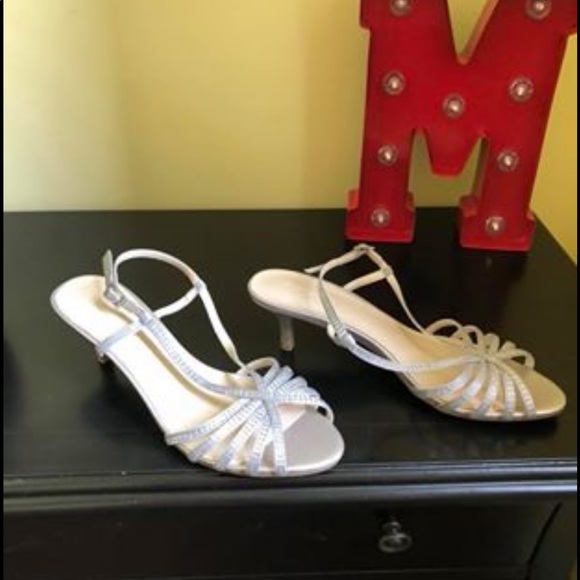 Bridal shoes - Picture 1 of 2